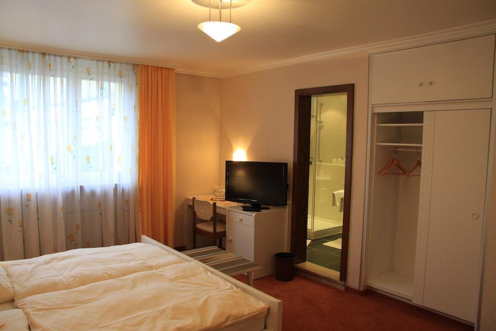 Hotel Die Post Offenbach am Main Bilik gambar